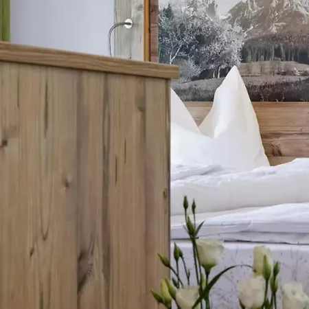 Fuchs Bed & Breakfast 4*