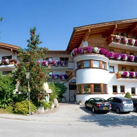 Fuchs Bed & Breakfast 3*