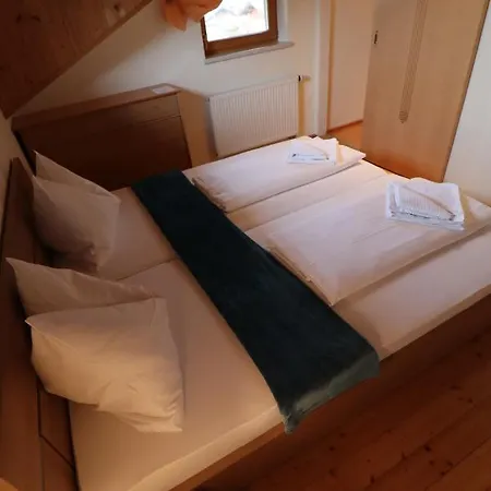 Bed and Breakfast Fuchs 4*