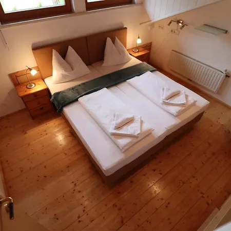 Fuchs Bed and Breakfast Söll