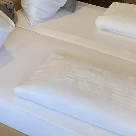 Fuchs Bed and Breakfast 4*